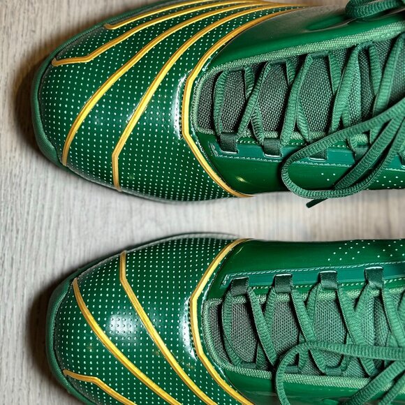 NEW Size 13.5 - Adidas T-MAC 2 Restomod SVSM Basketball Shoes Green Gold FY9931 - Picture 4 of 7